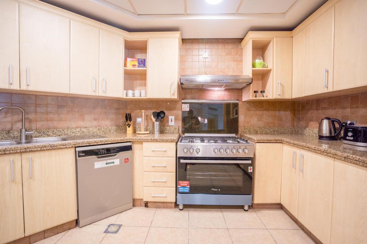 Luxury 4Br Apt - Palm Jumeriah - Beach Club Access Dubai Luaran gambar