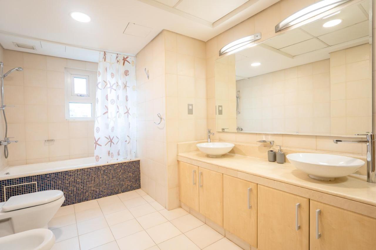 Luxury 4Br Apt - Palm Jumeriah - Beach Club Access Dubai Luaran gambar
